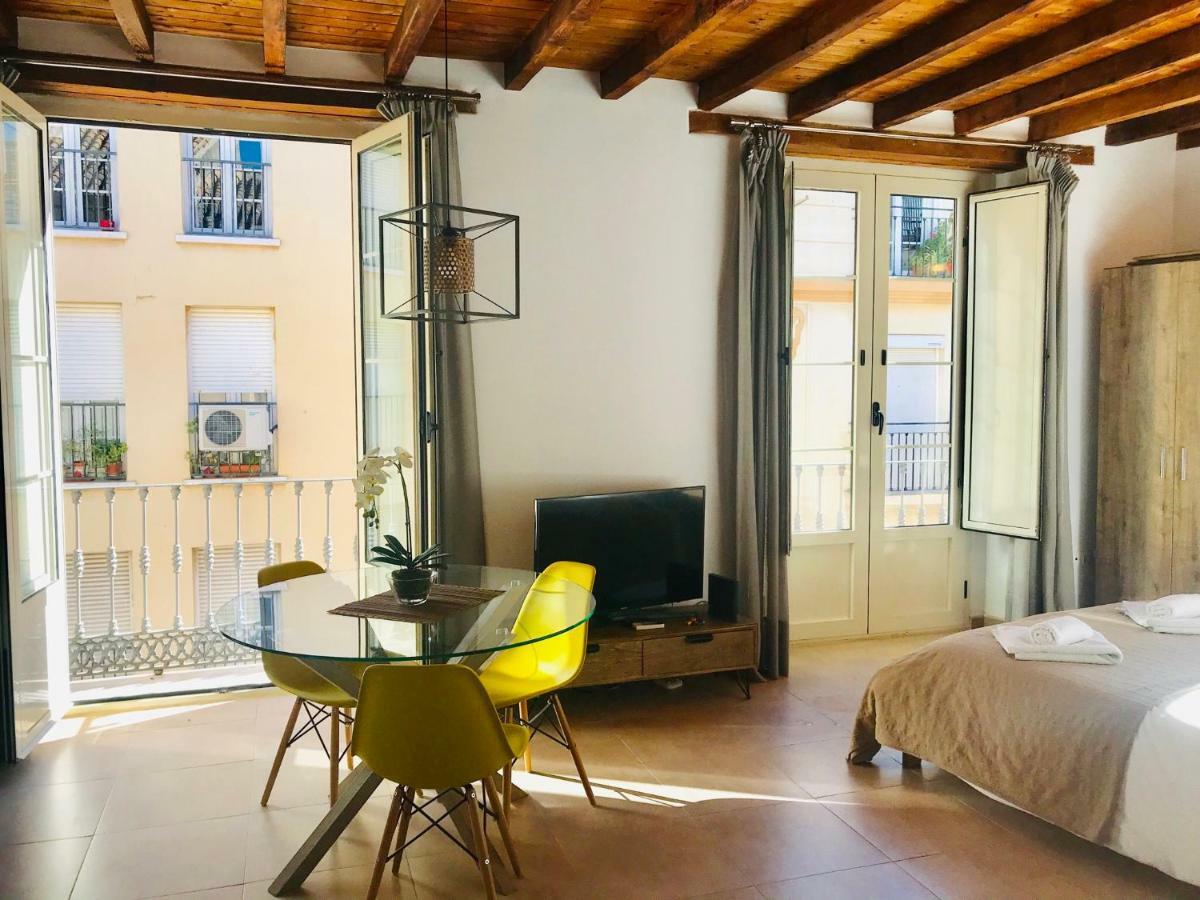 Homely Malaga Loft Gaona Centro ภายนอก รูปภาพ